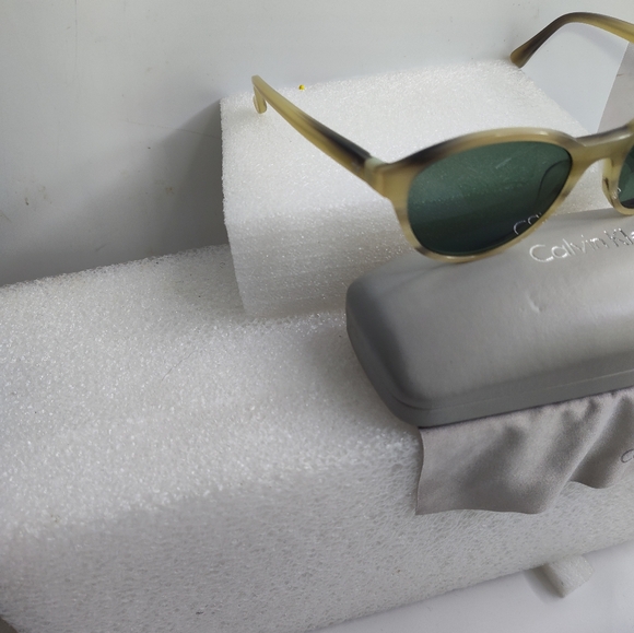 Calvin Klein Eyeglasses Sunglasses CK 5881 Cream Frames Only 51-18-135 w Case - Picture 5 of 9